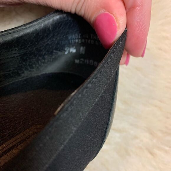 Munro Black Chunky Heels size 9.5 Narrow - Picture 7 of 8